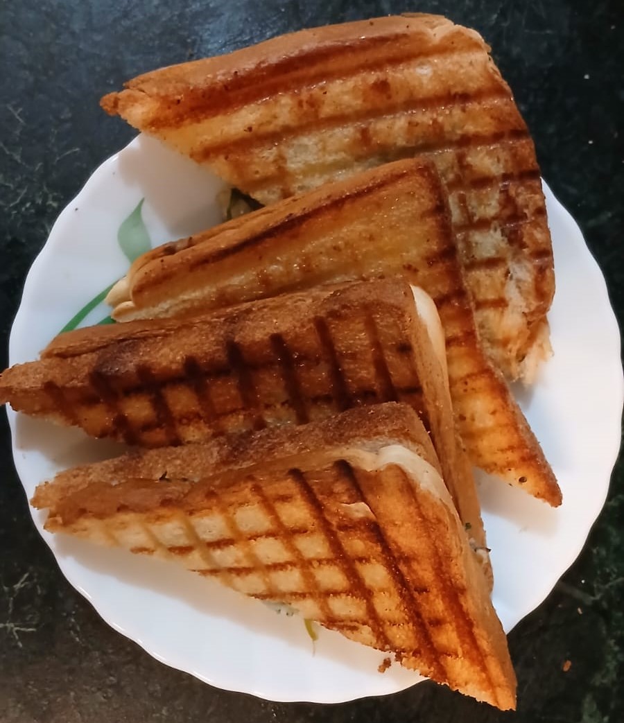 Cheese Burst Sandwich